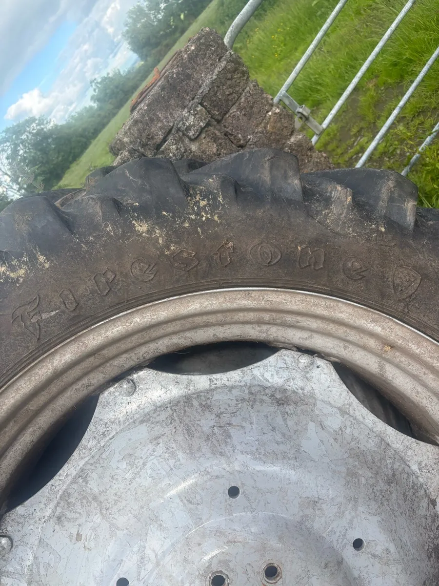 Tractor wheels 38s - Image 3