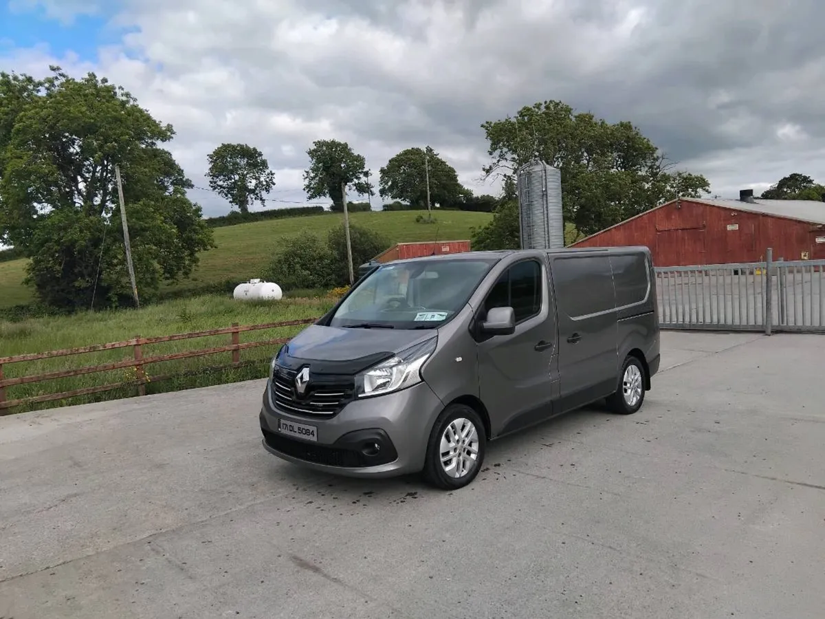 Mint 171 Renault trafic test 10/26 tax 07/26 - Image 1