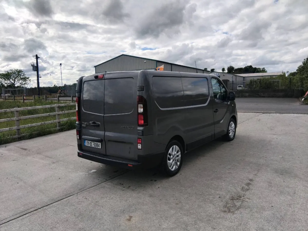 Mint 171 Renault trafic test 10/26 tax 07/26 - Image 3