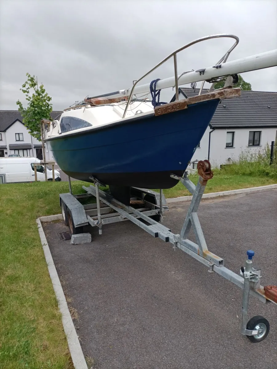 Yacht 22ft - Image 1