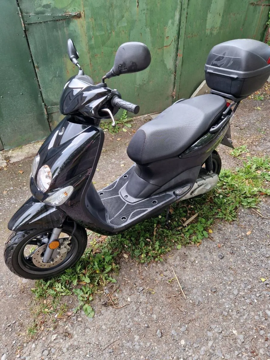 Yamaha neos 50cc moped - Image 1
