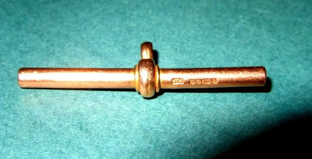 Vintage Hallmarked 9ct Gold 'Albert' Bar - Image 1