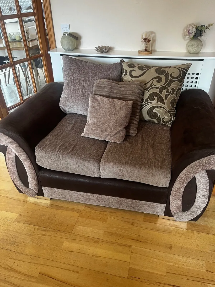 3 piece furniture suite - Image 3