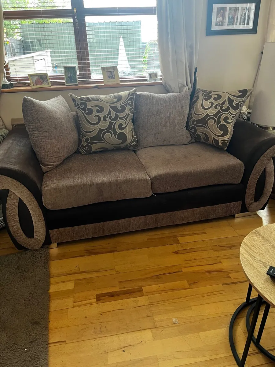 3 piece furniture suite - Image 1