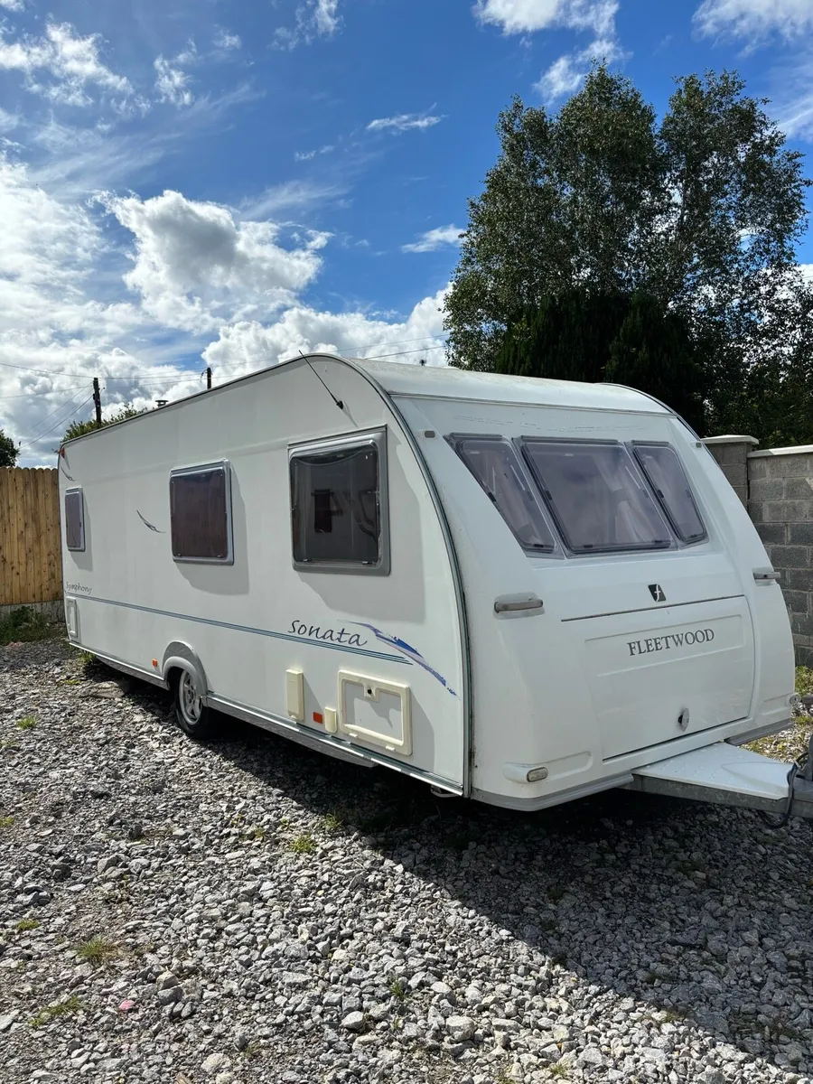 6 BERTH WITH FIXED BED - Image 1