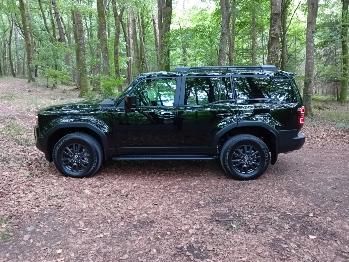 252 TOYOTA  LANDCRUISER  LWB 2.8D AUTO  11 KLMS - Image 4