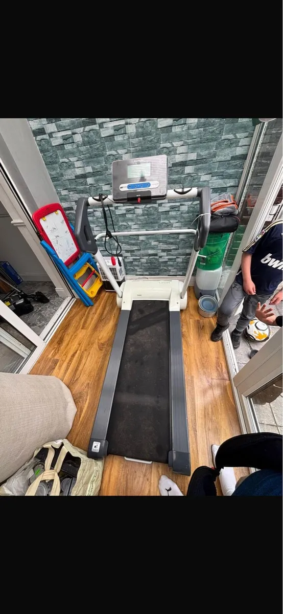 Reebox Treadmill - Image 1