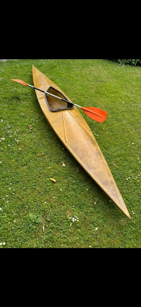 Kayak and Paddle - Image 2