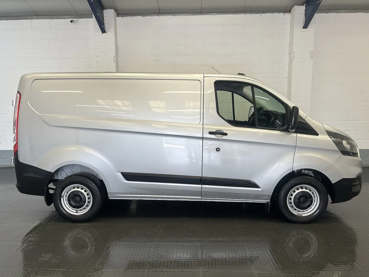 2022 Ford Transit Custom Panel Van - Image 1