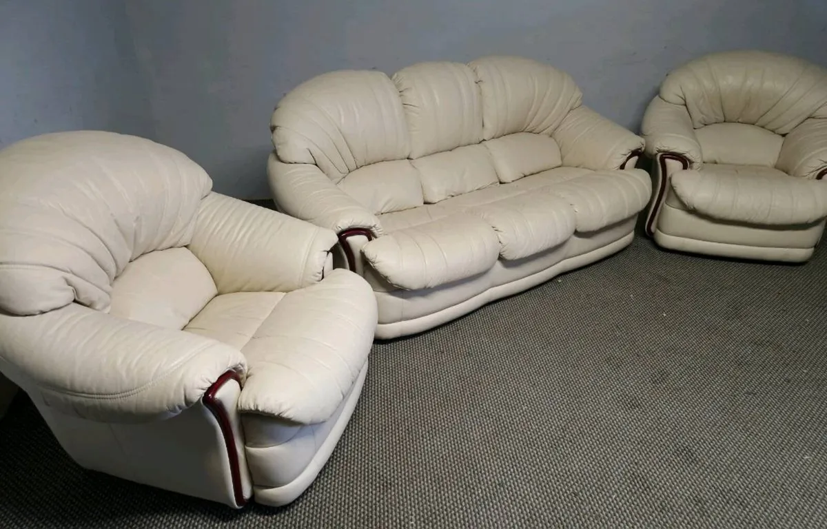 Sofas - Image 4