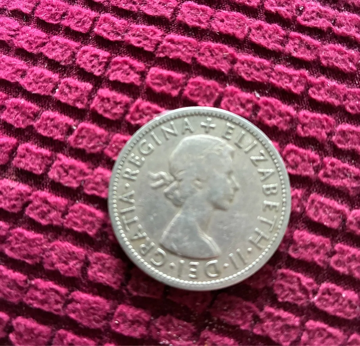 1957 UK Queen Elizabeth Half Crown - Image 1