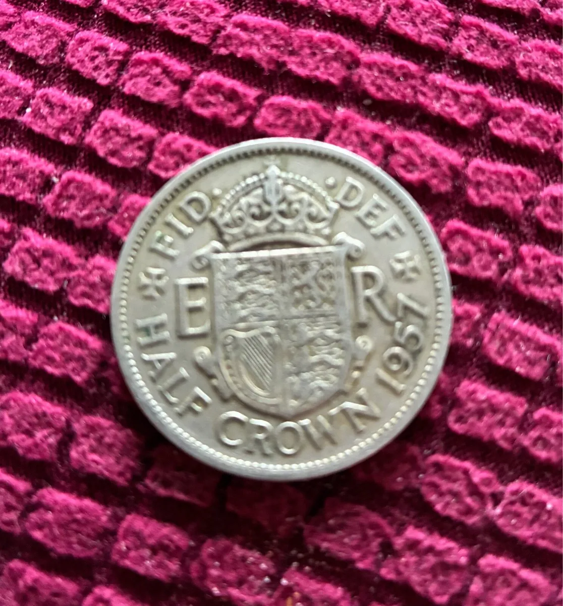1957 UK Queen Elizabeth Half Crown - Image 2