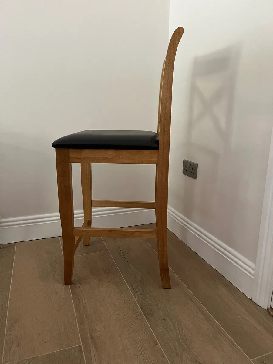 3 Brown leather and wood kitchen stools - Image 2