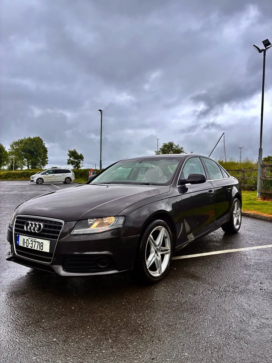 Audi A4 - Image 1