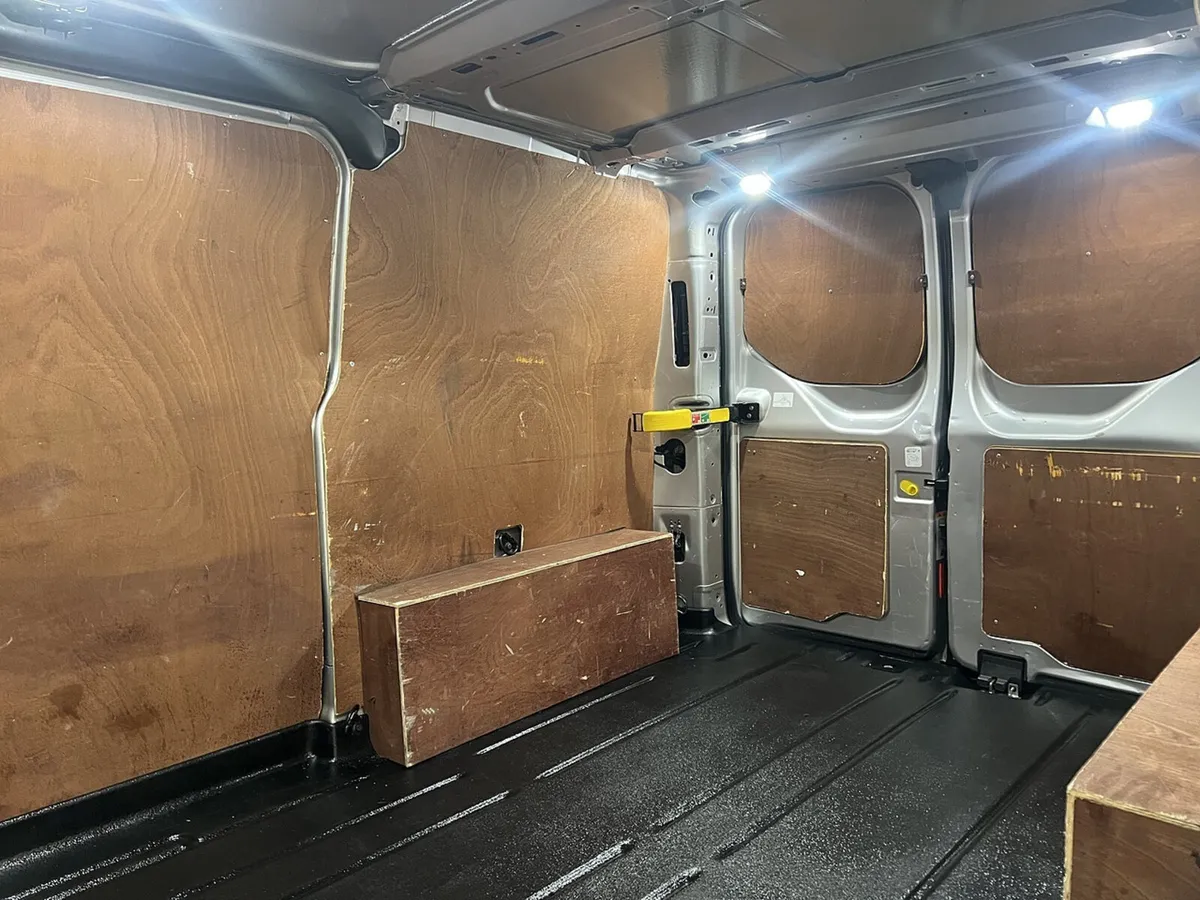 2021 Ford Transit Custom Panel Van - Image 3