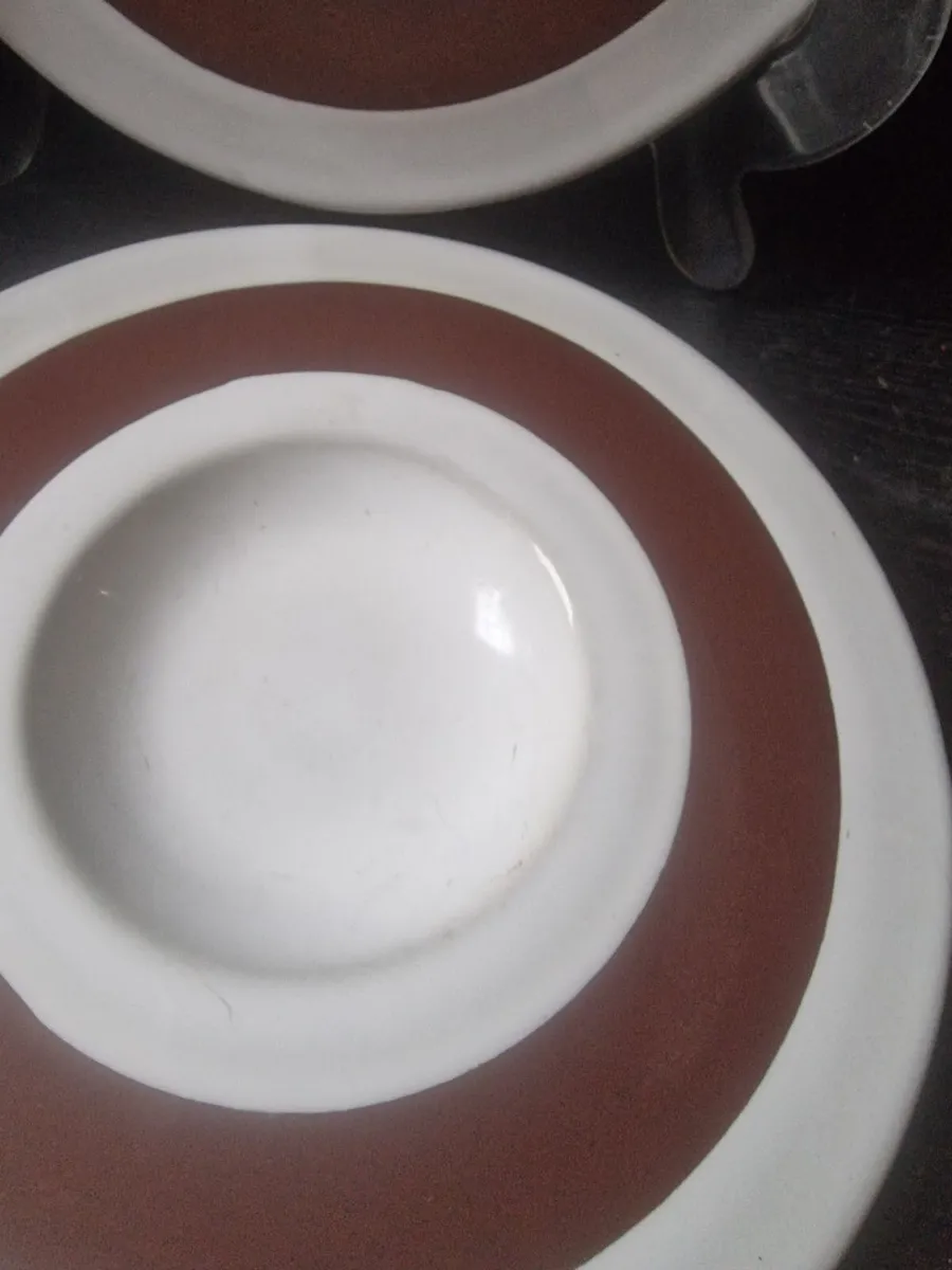 Stephen Pearce pottery. - Image 1