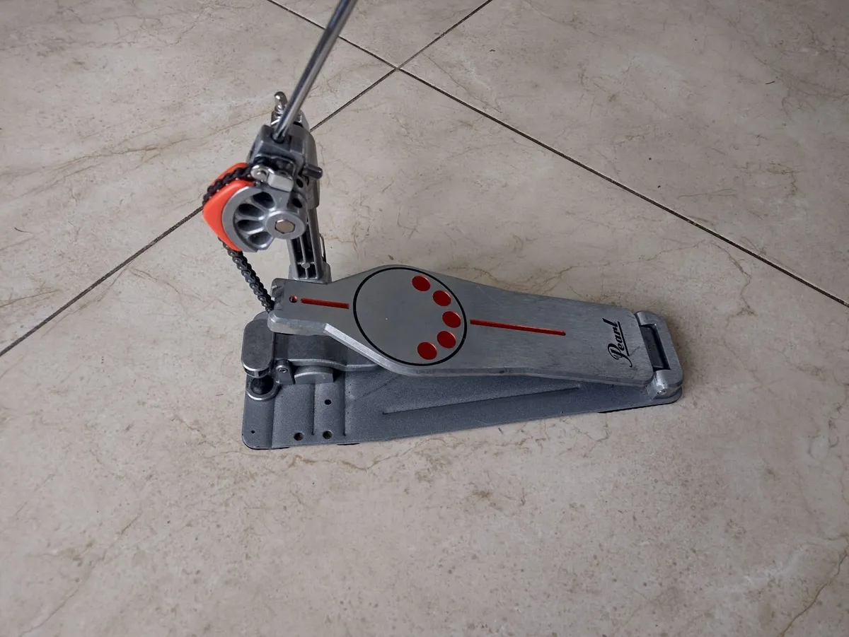 Pearl P-930 bass drum pedal. - Image 1