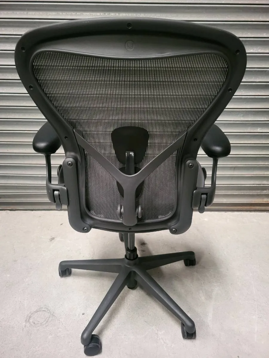 Herman Miller Remastered. 2024. Mint Condition - Image 3