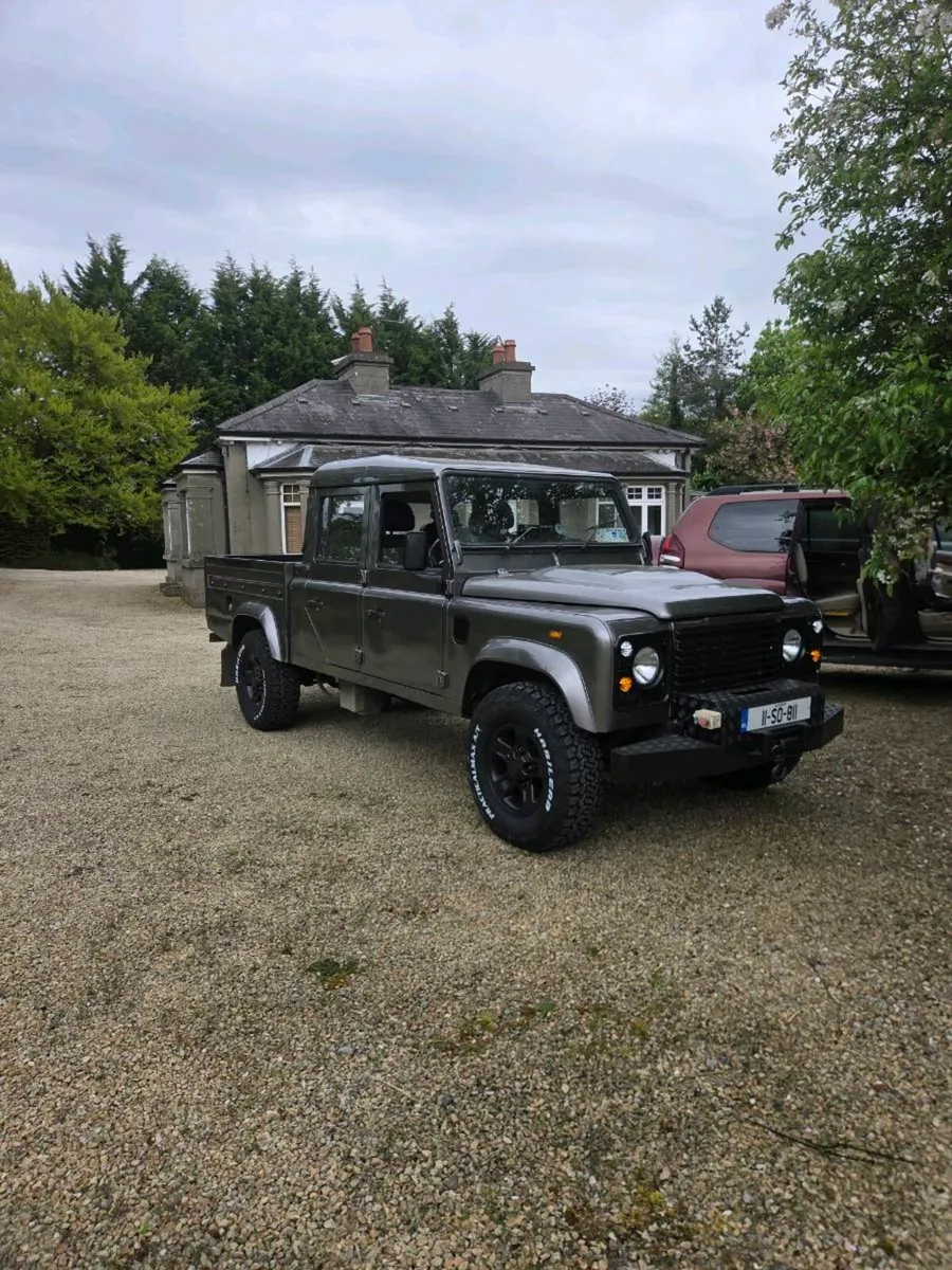 Land Rover defender 130 - Image 2