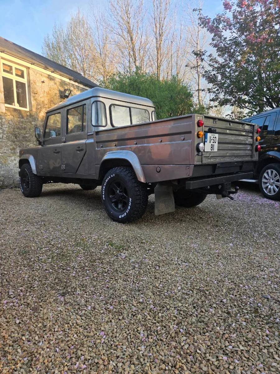 Land Rover defender 130 - Image 4