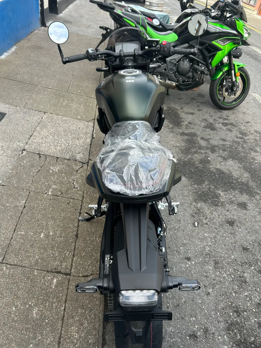 New Suzuki GSX-8TT - Image 4