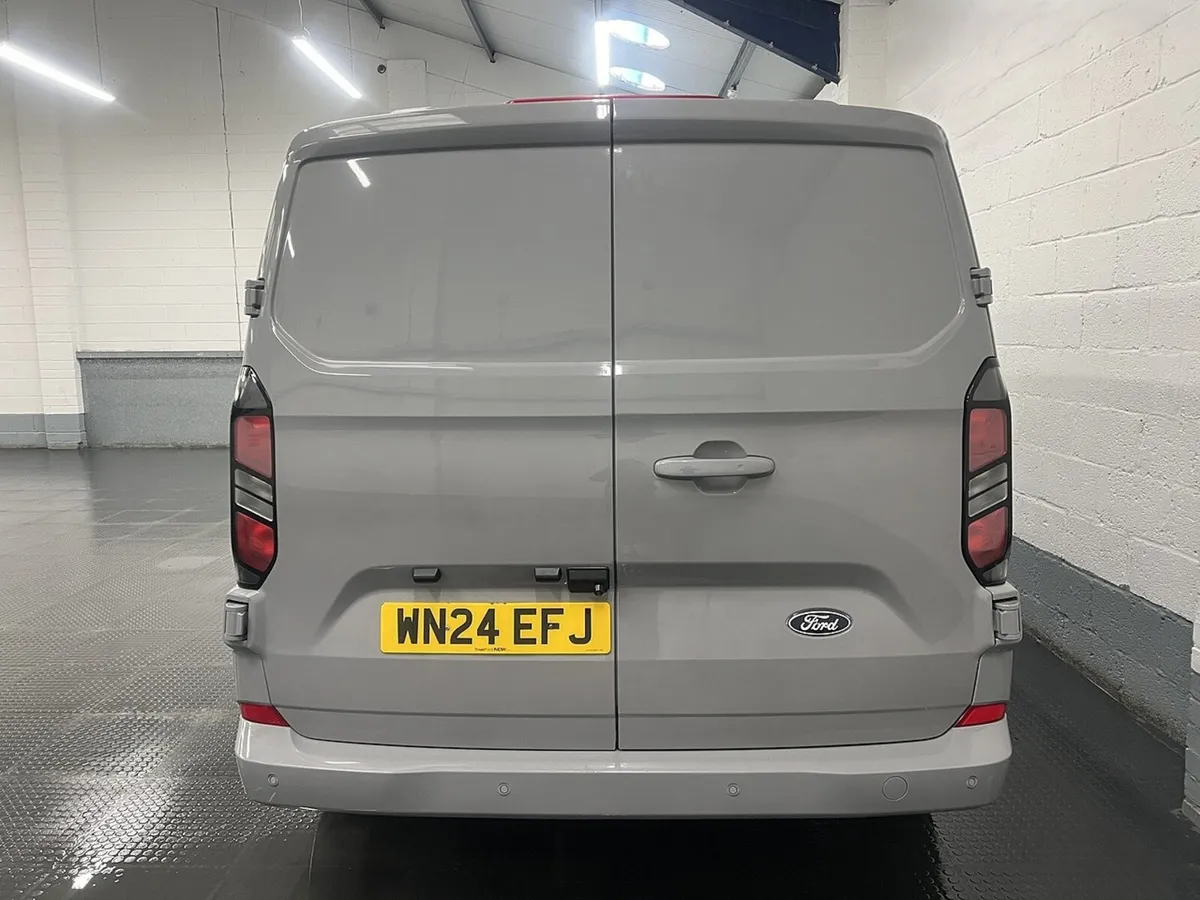 2024 Ford Transit Custom Panel Van - Image 4
