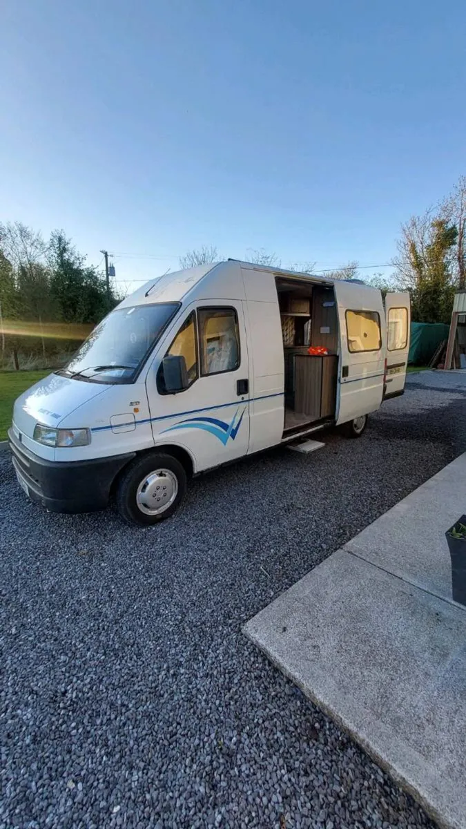 Camper - Image 2