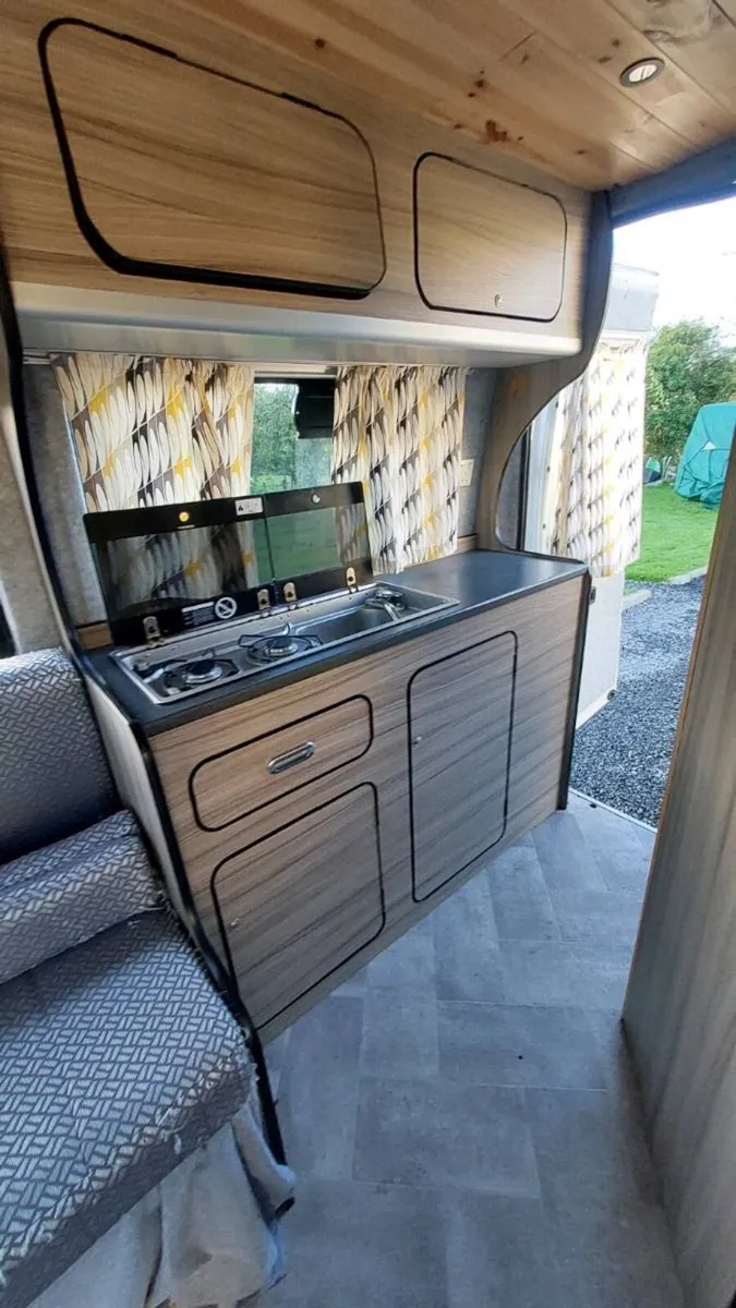 Camper - Image 4