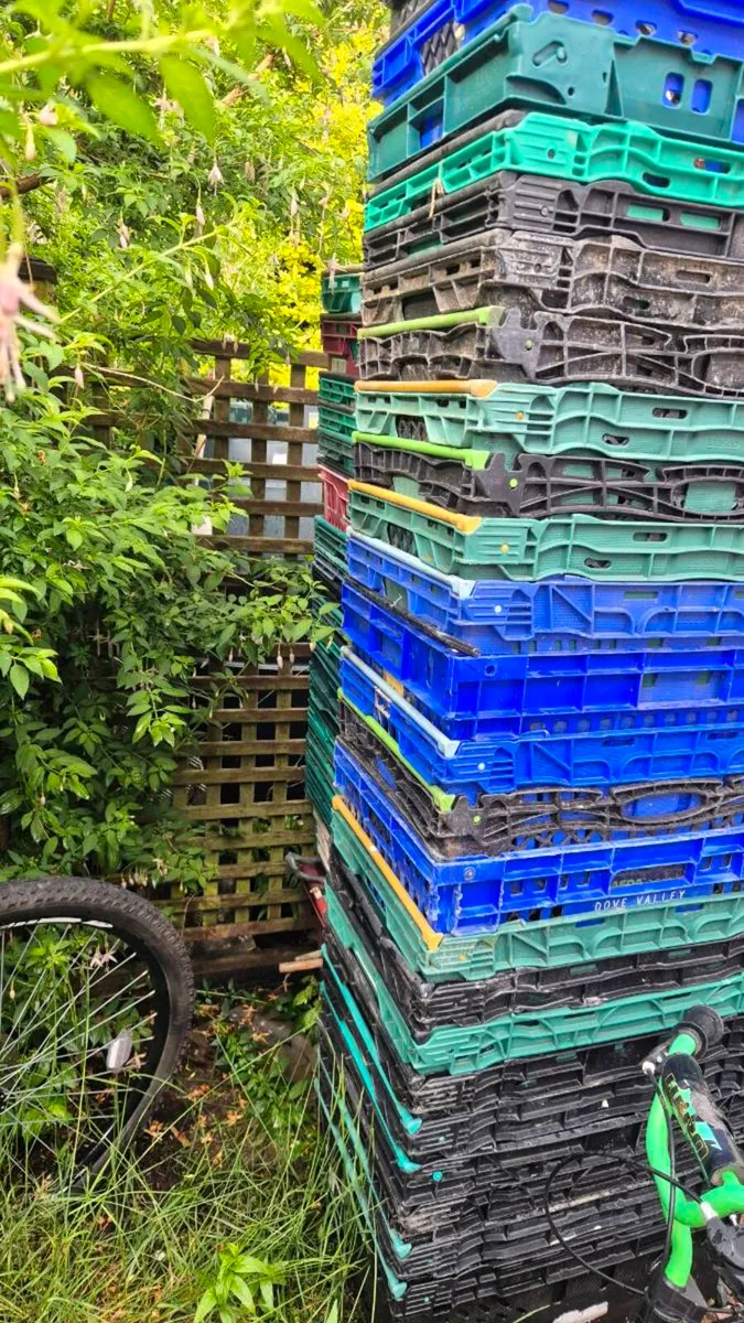 Plastic crate storage box