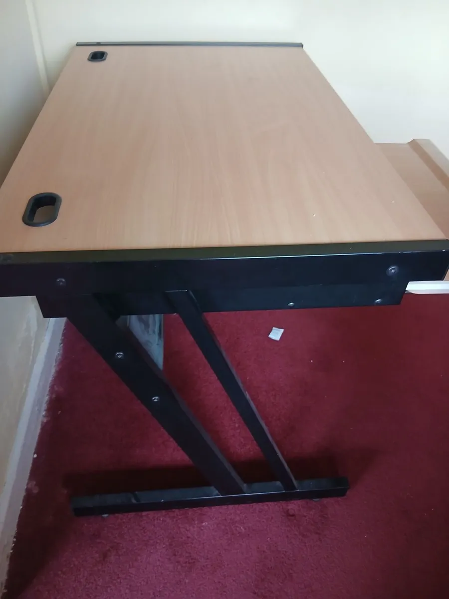 Computer table /Study desk - Image 3