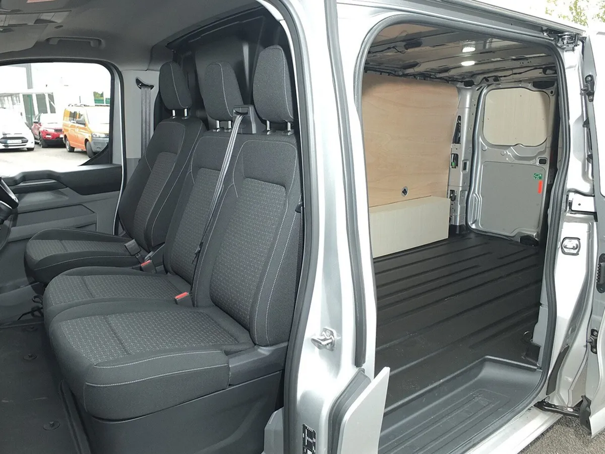 2024 Ford Transit Custom Panel Van - Image 3