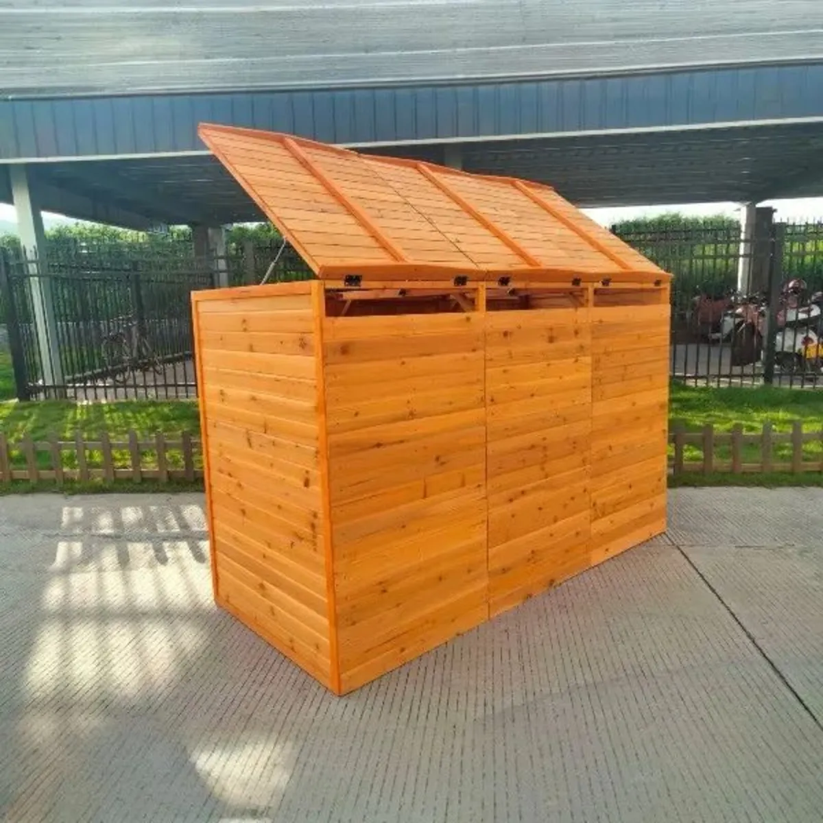 Wheelie Bin Storage with Hydraulic Arms 3 Bay - Image 3