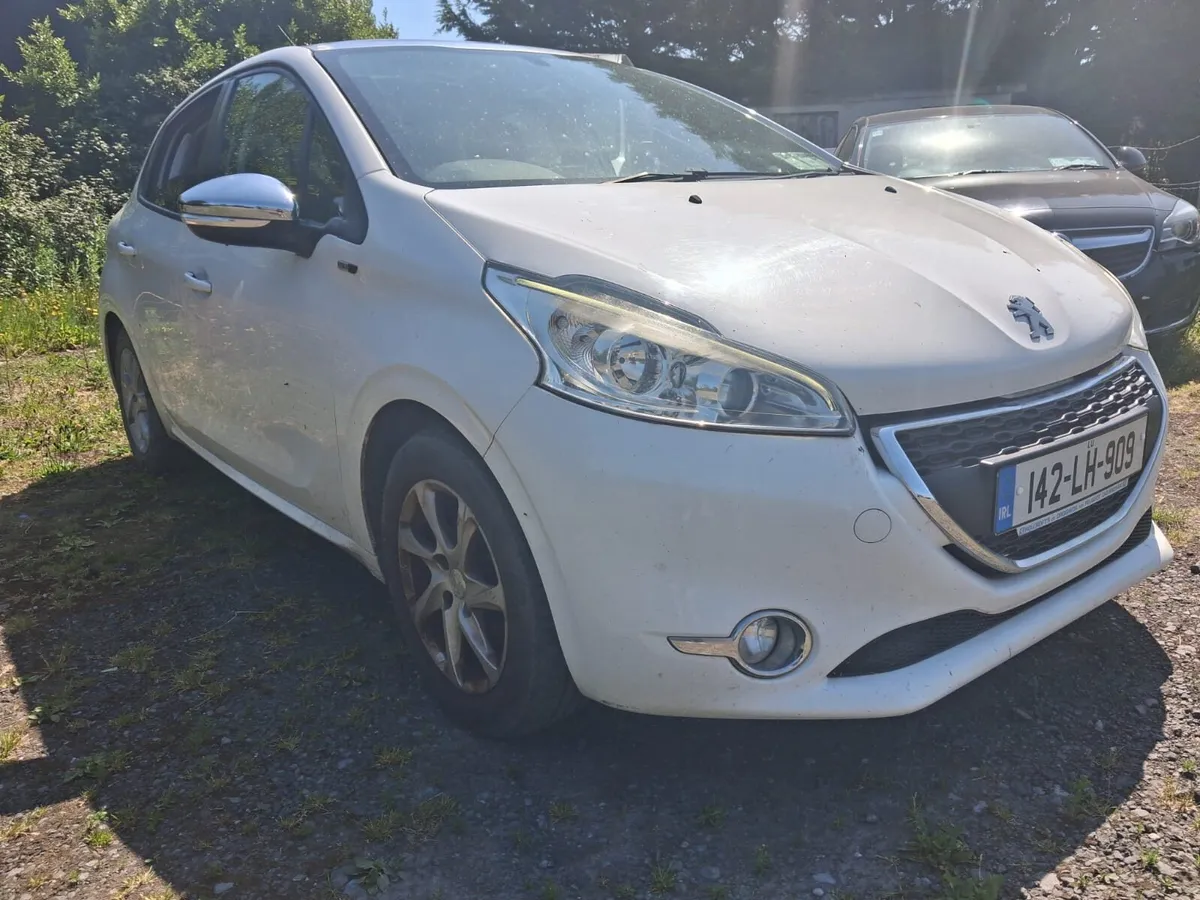 2014 Peugeot 207 Needs Clutch pan roof - Image 1