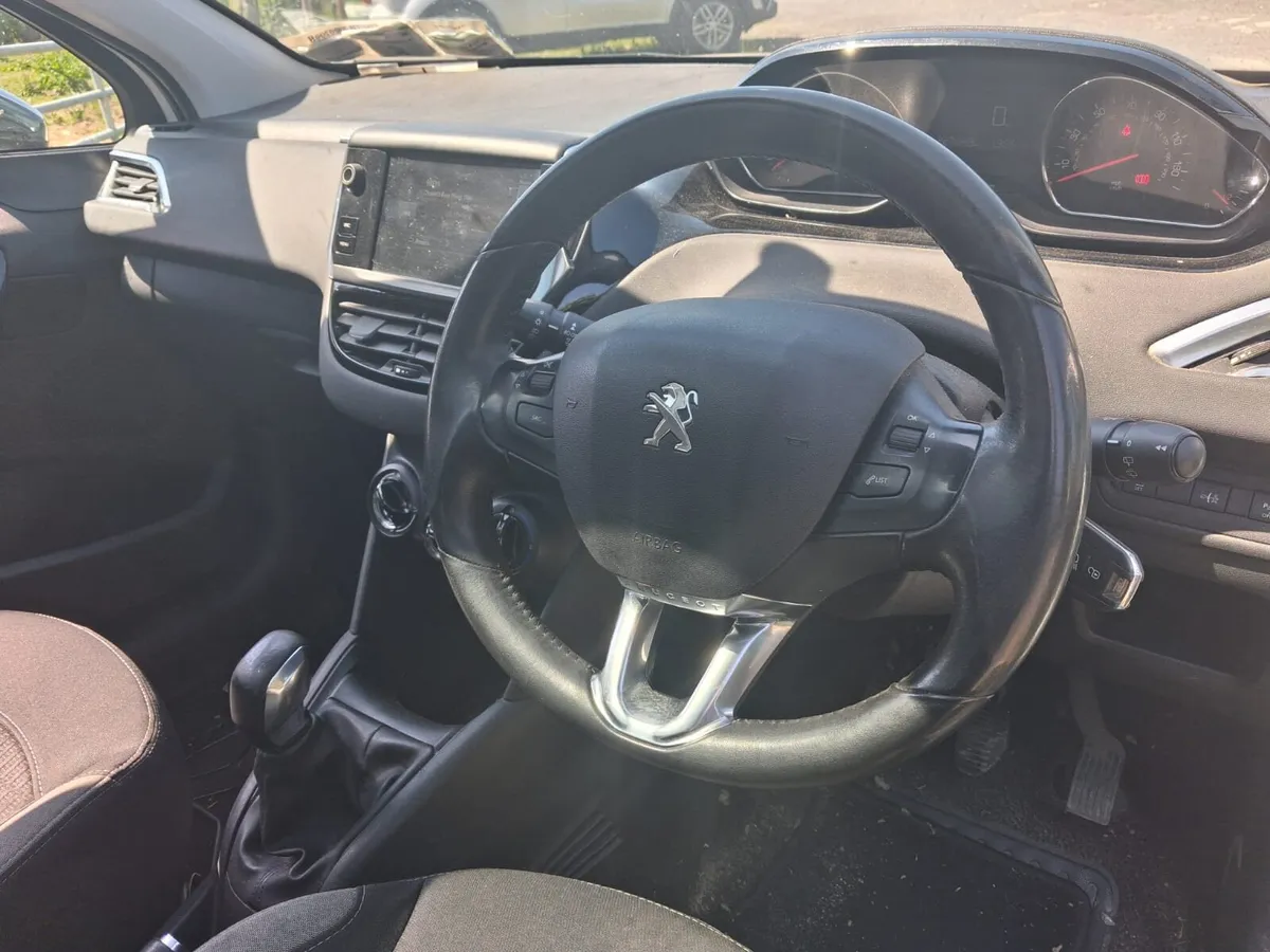 2014 Peugeot 207 Needs Clutch pan roof - Image 3