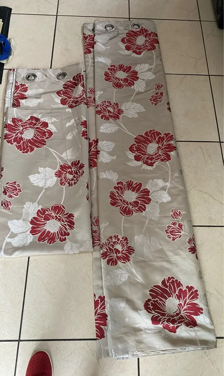 NEW Pair of Eyelet Curtains, Fully Lined, 66 x 72” - Image 4