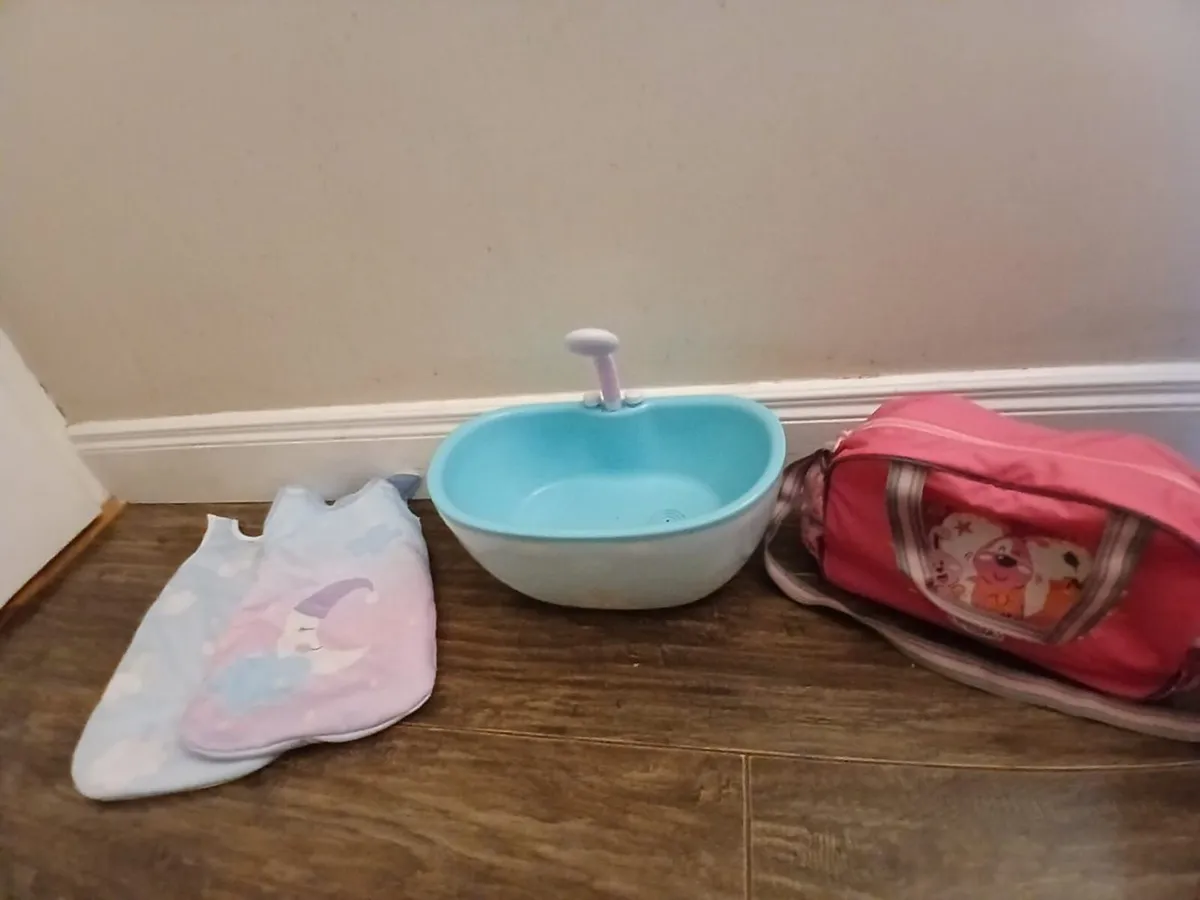 Toys - Image 2