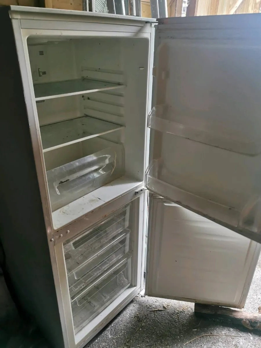Fridge freezer - Image 2