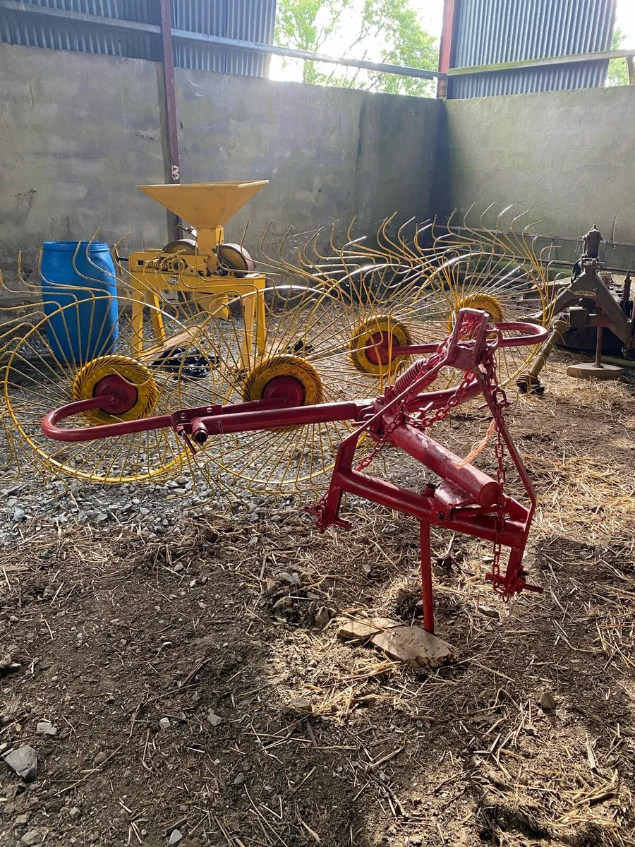 Vicon Acrobat Rake - Image 1