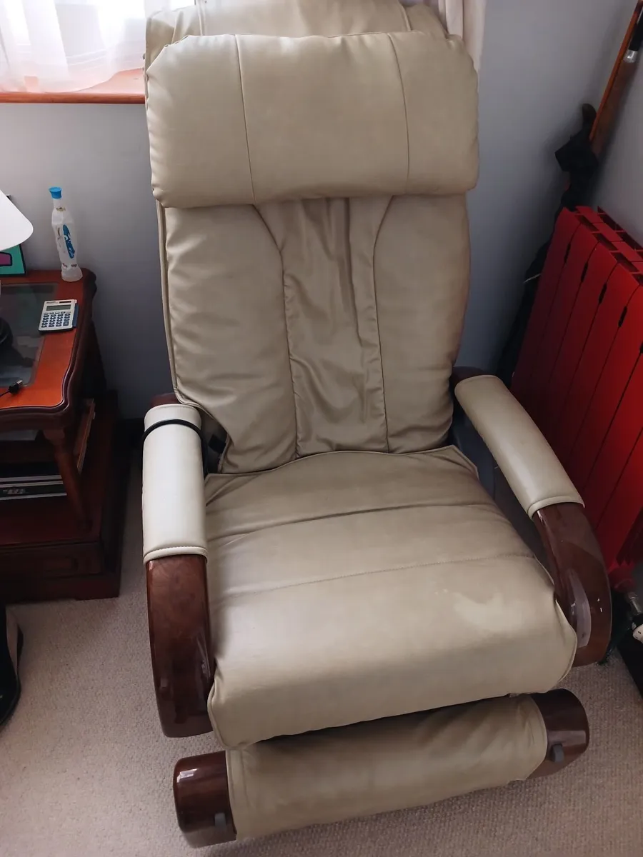 Leather reclining massage-chair - Image 3