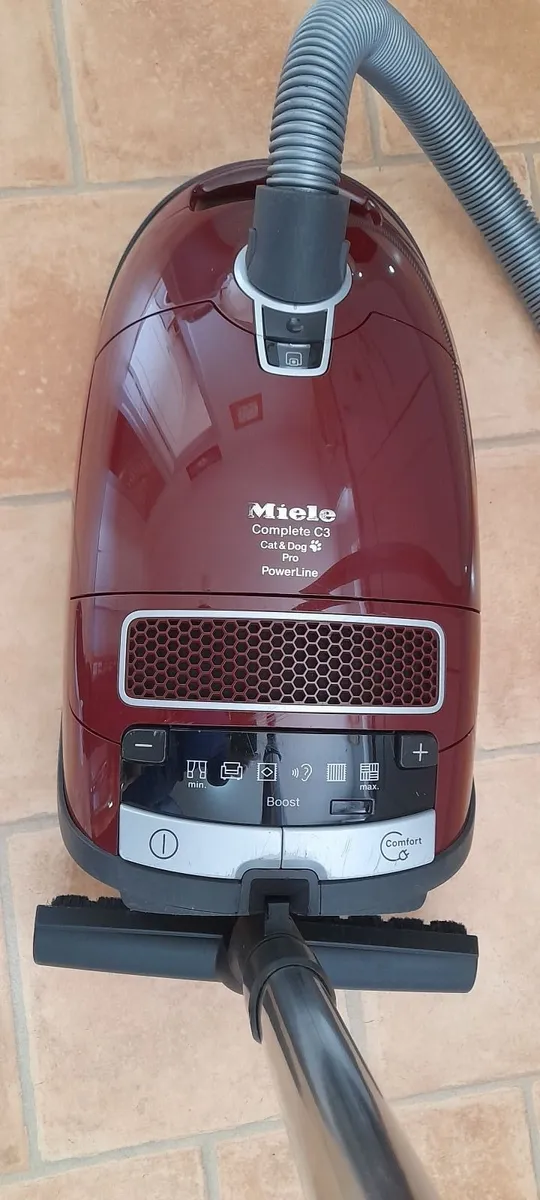 Miele vacuum/Hoover cleaner - Image 1