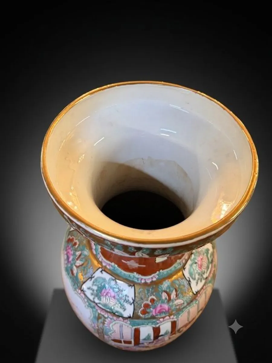 A Famille Rose Chinese Ceramic Large Vase - Image 3
