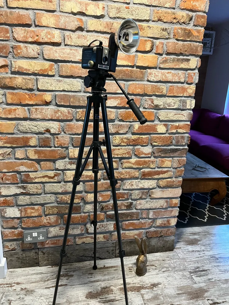 Vintage tripod - Image 1