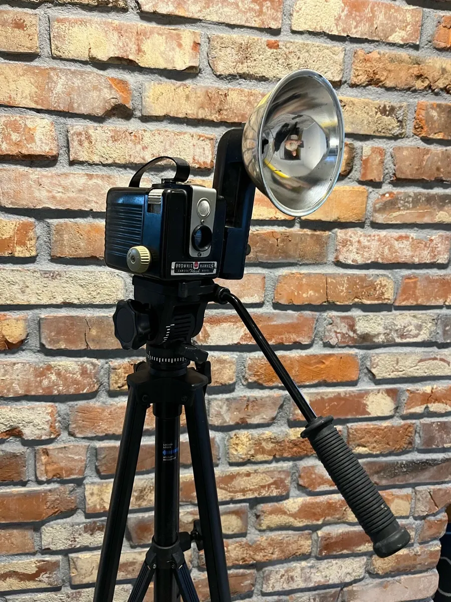 Vintage tripod - Image 2