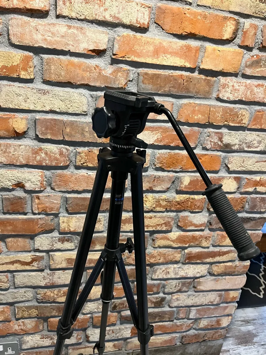 Vintage tripod - Image 3