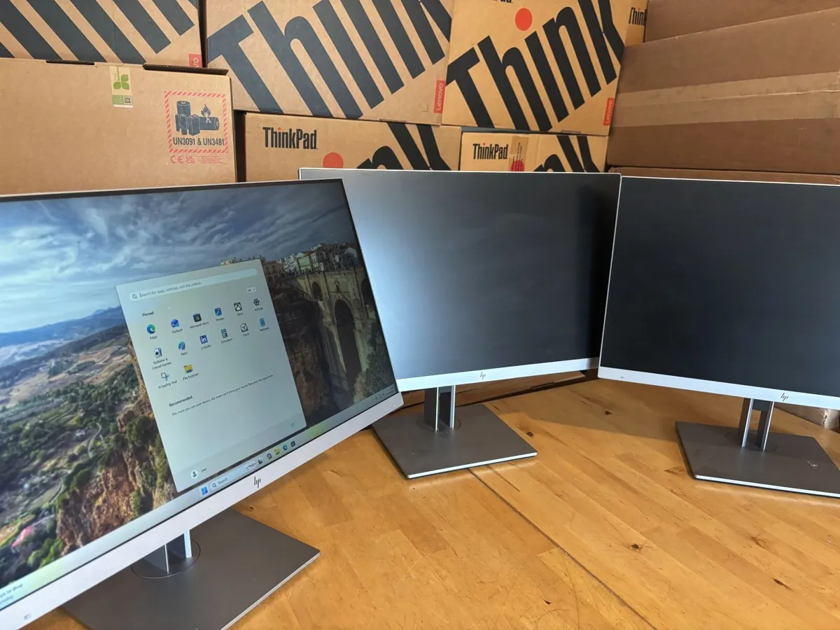 HP E243 24" EliteDisplay PC Flatscreens-Height&Til - Image 1