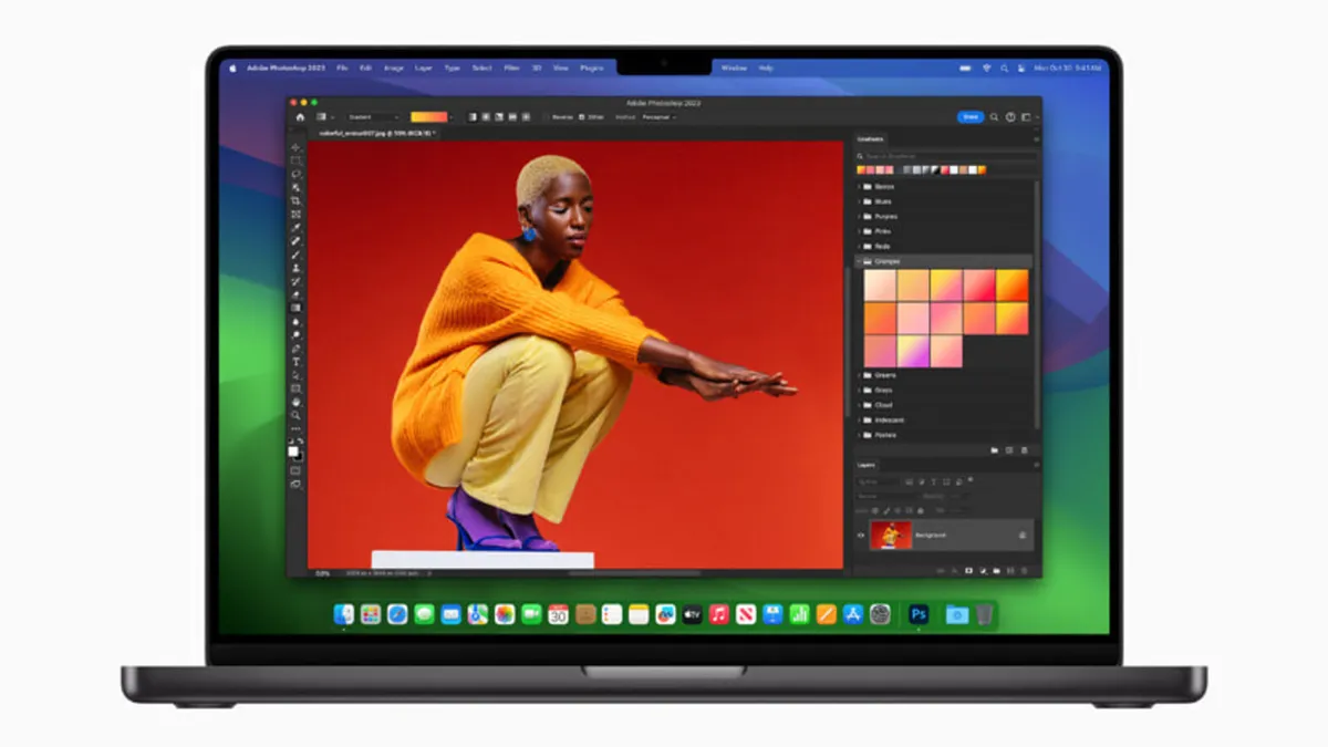 Apple MackBook Pro M3  512 gb Silver - Image 2