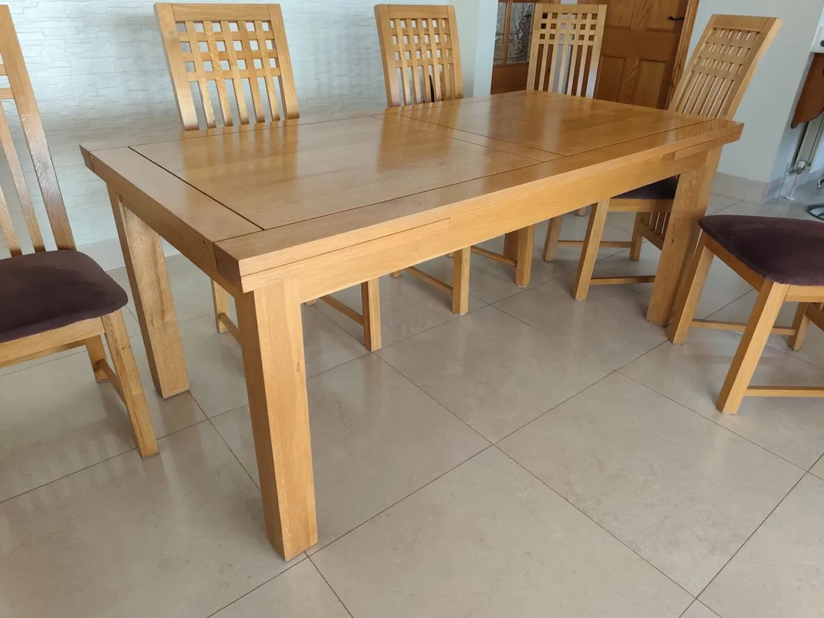Kitchen Table and Chairs - Image 3