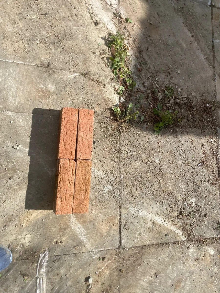 bricks - Image 3