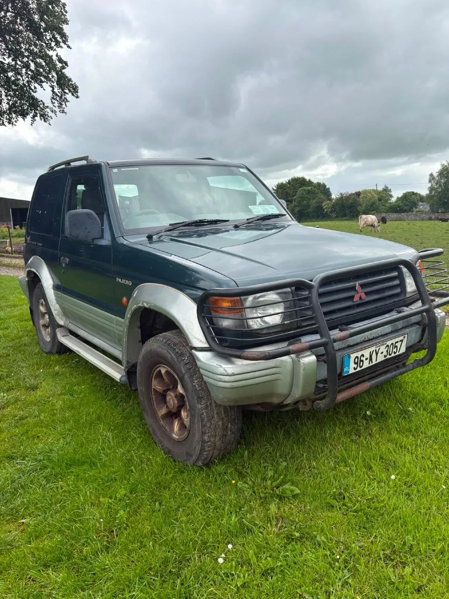 Mitsubishi Pajero 1996 - Image 3