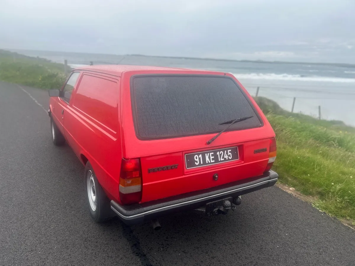 Peugeot 305 van - Image 4